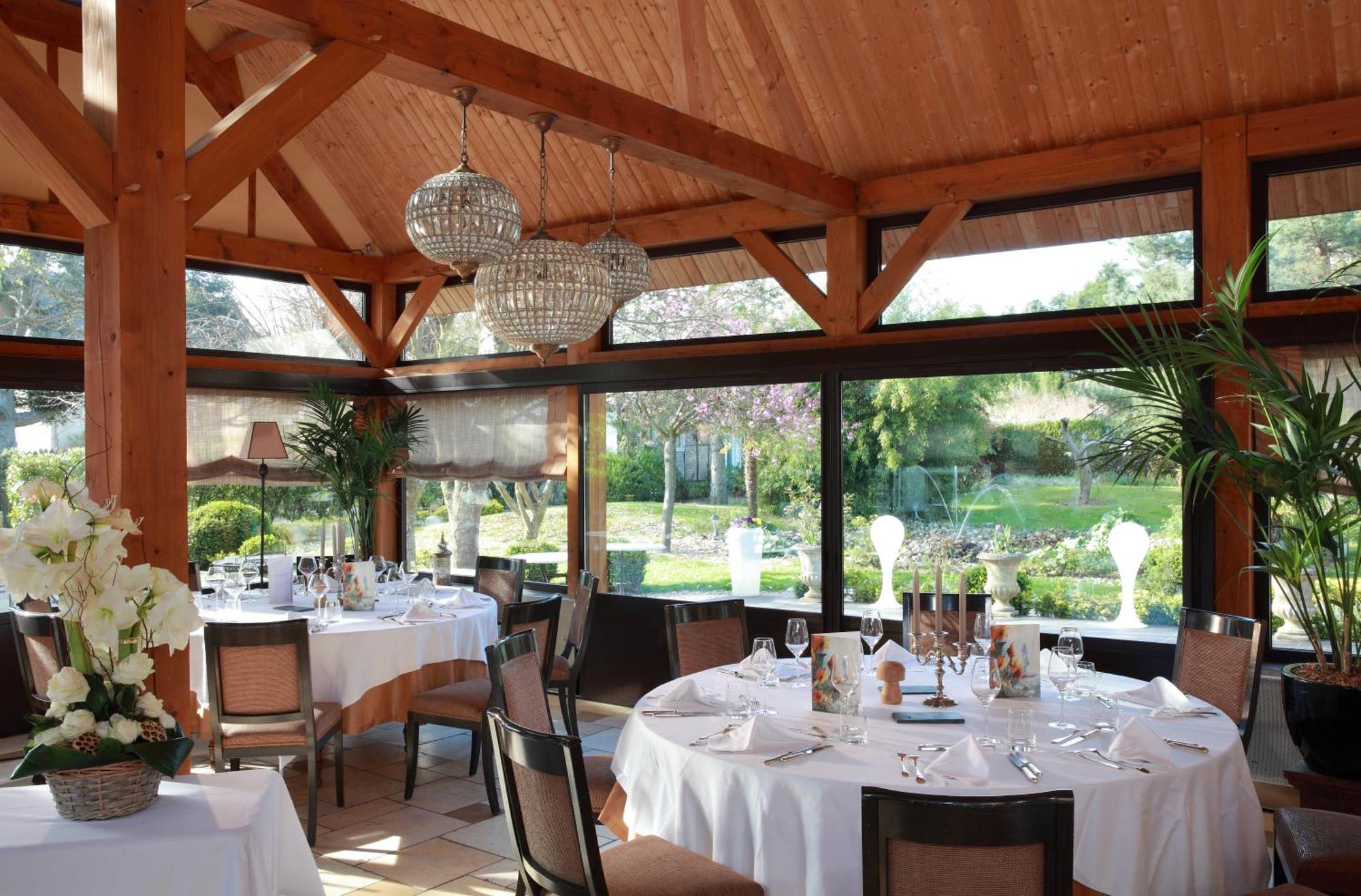 מלון Saint-Jean-aux-Bois  Auberge A La Bonne Idee מראה חיצוני תמונה