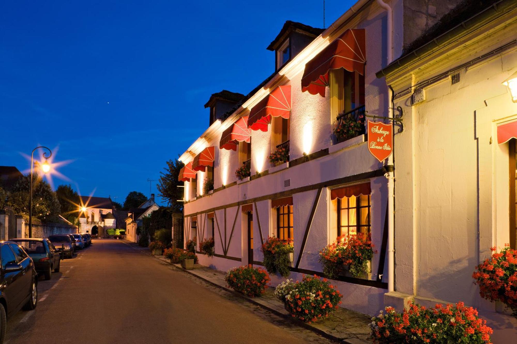 מלון Saint-Jean-aux-Bois  Auberge A La Bonne Idee מראה חיצוני תמונה