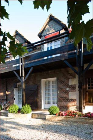 מלון Saint-Jean-aux-Bois  Auberge A La Bonne Idee מראה חיצוני תמונה
