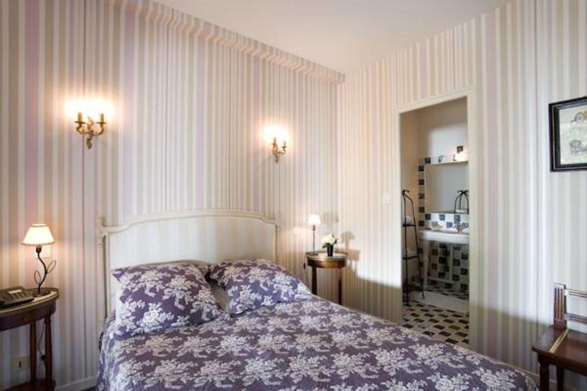 מלון Saint-Jean-aux-Bois  Auberge A La Bonne Idee מראה חיצוני תמונה
